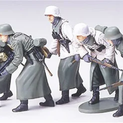Tamiya 35256 1/35 German Assault Infantry W/Winter Gear